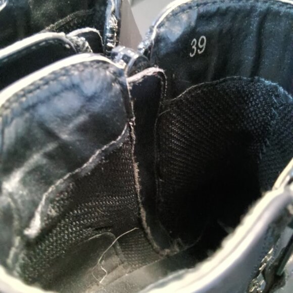 Steve Madden Black Chunky Platform Boots - Faux Leather Combat Style - EU39/ US8 - Picture 7 of 9